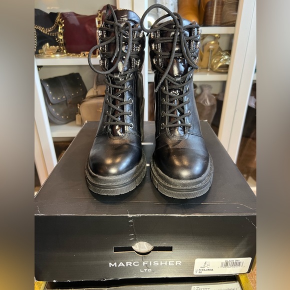 ***SOLD $70***Marc Fisher LTD Black Heeled Boot Size 8 - Picture 10 of 10